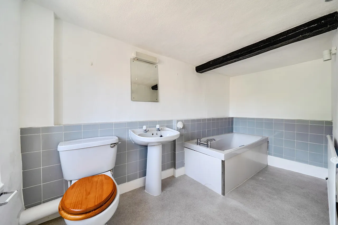 The Close, Greatworth, OX17, photo 11