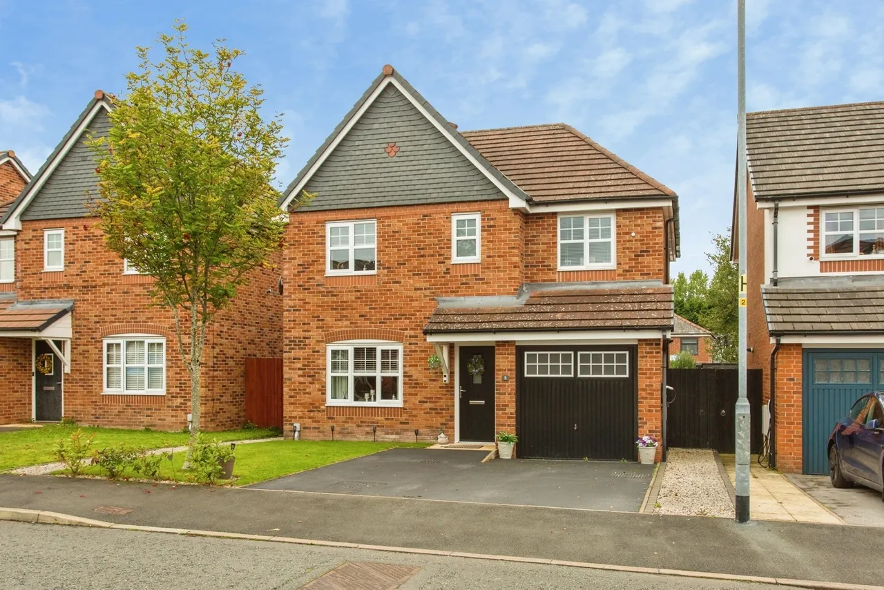 4 bed house for sale, Sycamore Gardens, Leyland, PR25