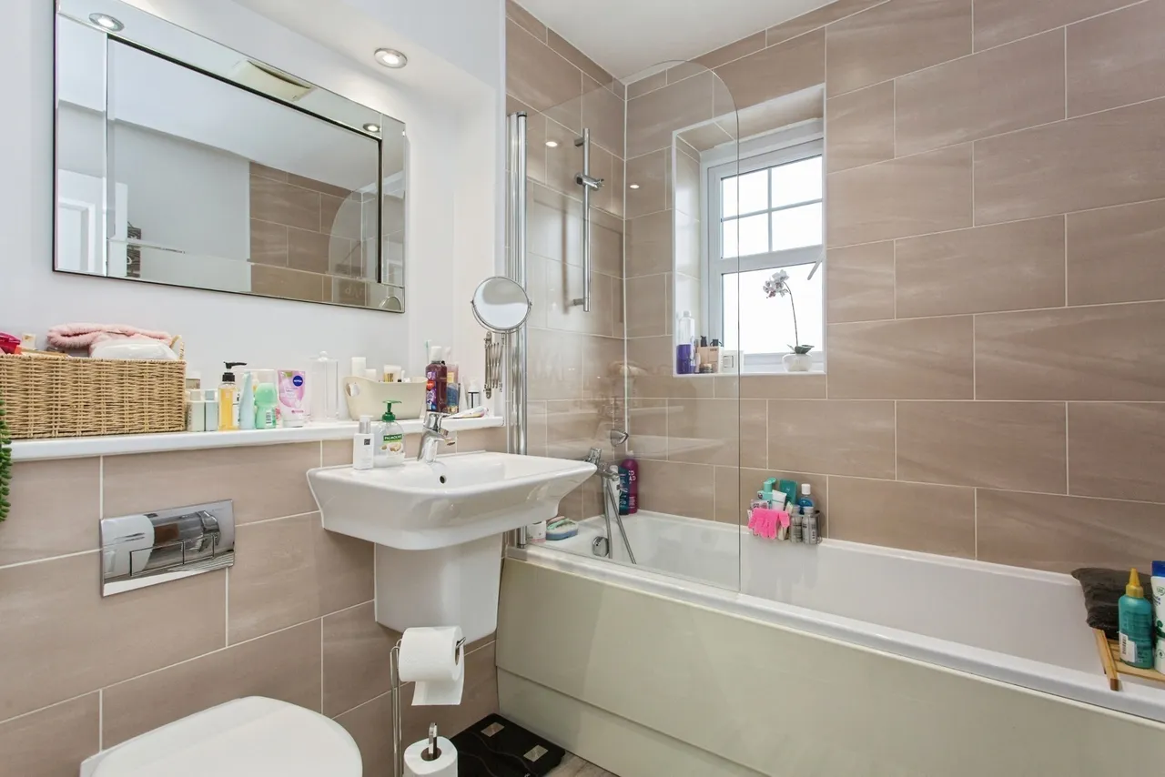 Sycamore Gardens, Leyland, PR25, photo 19
