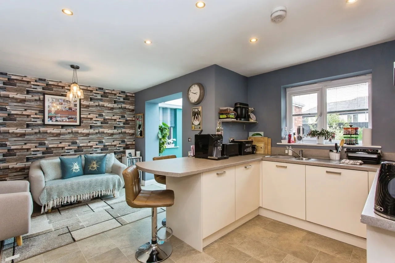 Sycamore Gardens, Leyland, PR25, photo 6