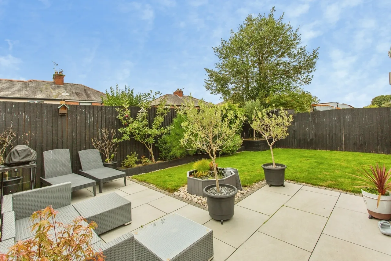 Sycamore Gardens, Leyland, PR25, photo 23