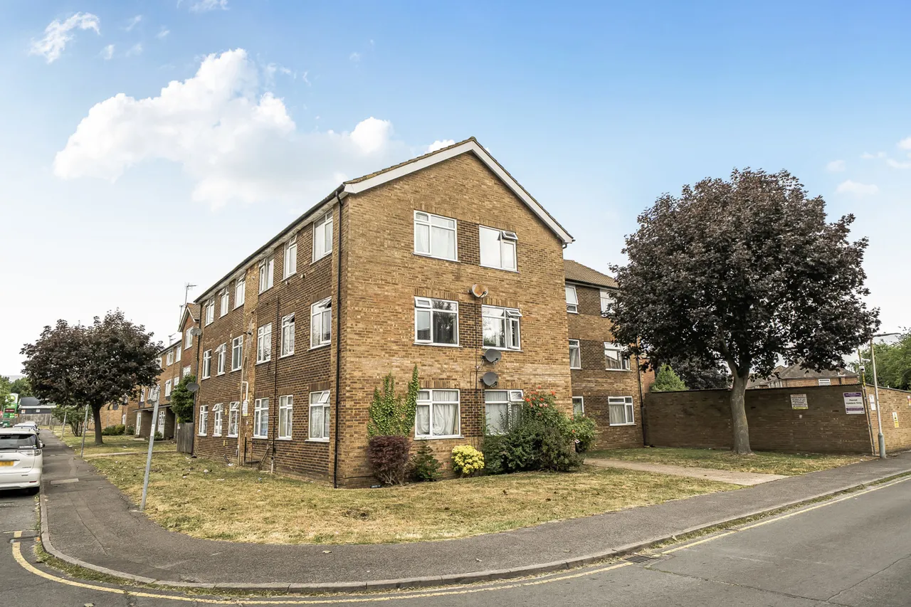 Victoria Road, Ruislip, HA4, photo 16