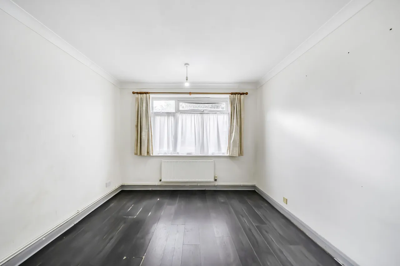 Victoria Road, Ruislip, HA4, photo 11