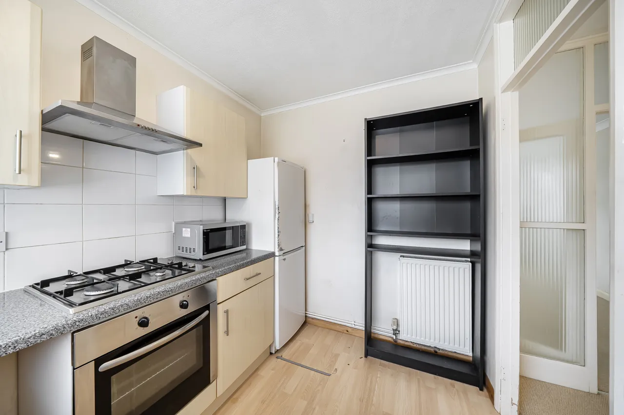 Victoria Road, Ruislip, HA4, photo 19