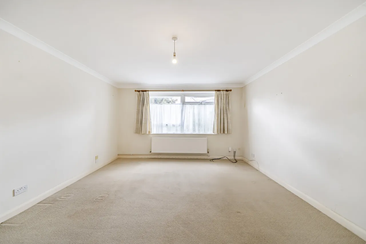 Victoria Road, Ruislip, HA4, photo 5