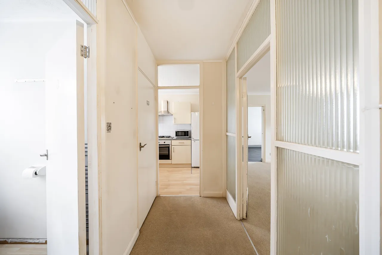 Victoria Road, Ruislip, HA4, photo 17