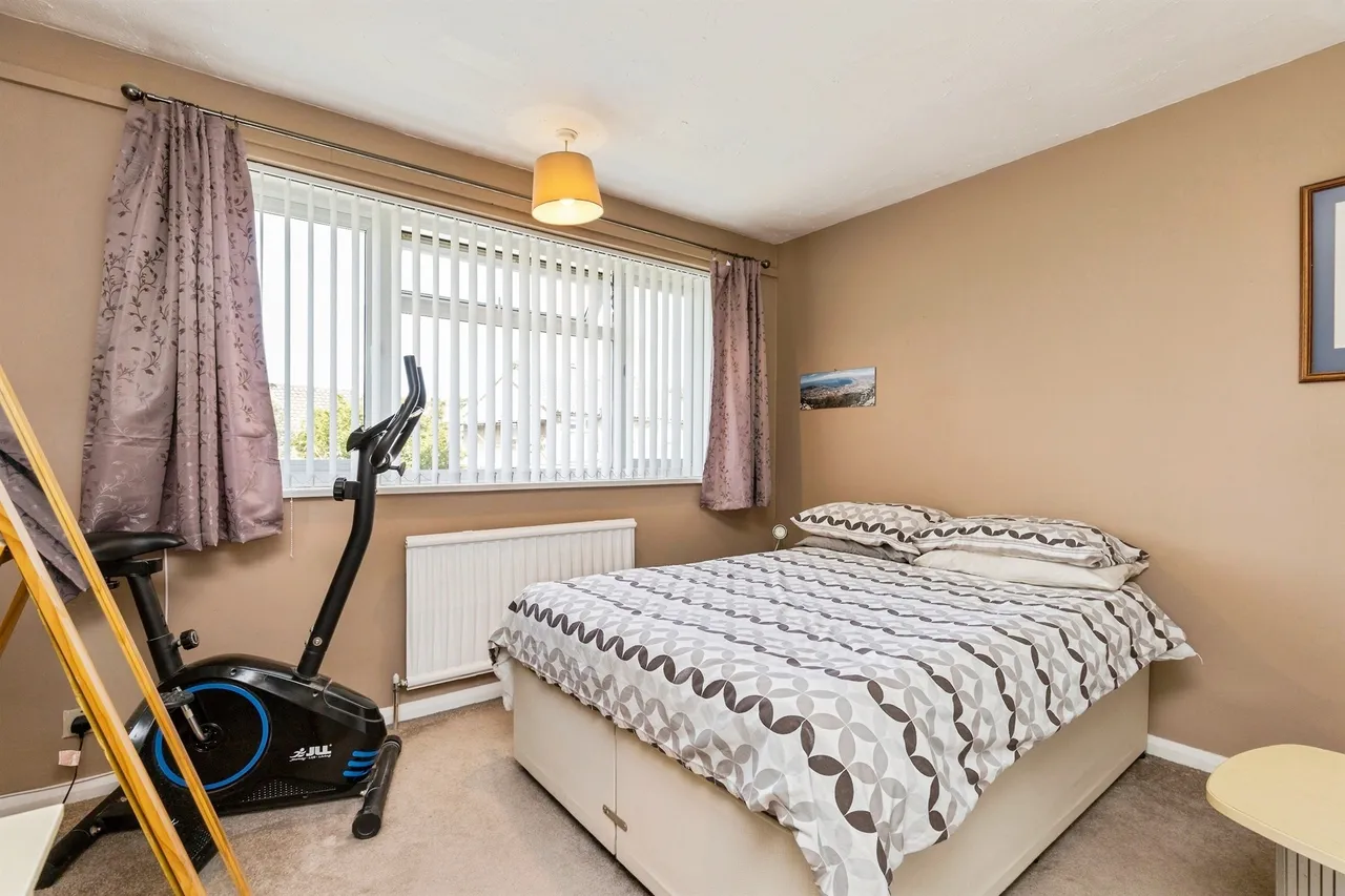 Hylands Close, Crawley, photo 12