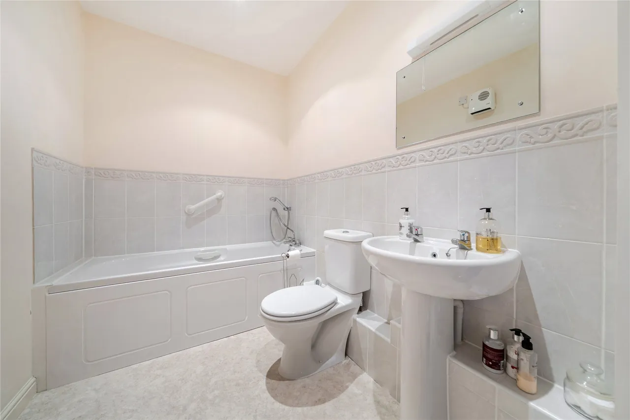 High Street, Orpington, BR6, photo 10