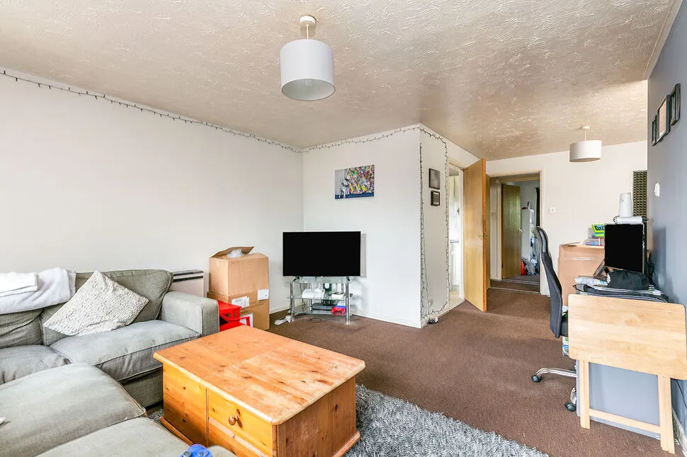 Maypole Road, Gravesend, Kent, DA12, photo 6