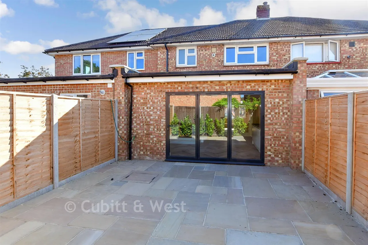 Prinsted Crescent, Portsmouth, PO6, photo 10
