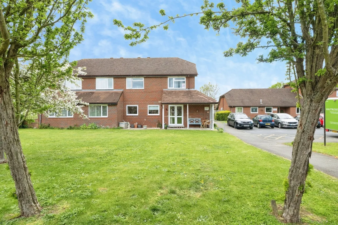 Ruskin Court, Newport Pagnell, photo 11