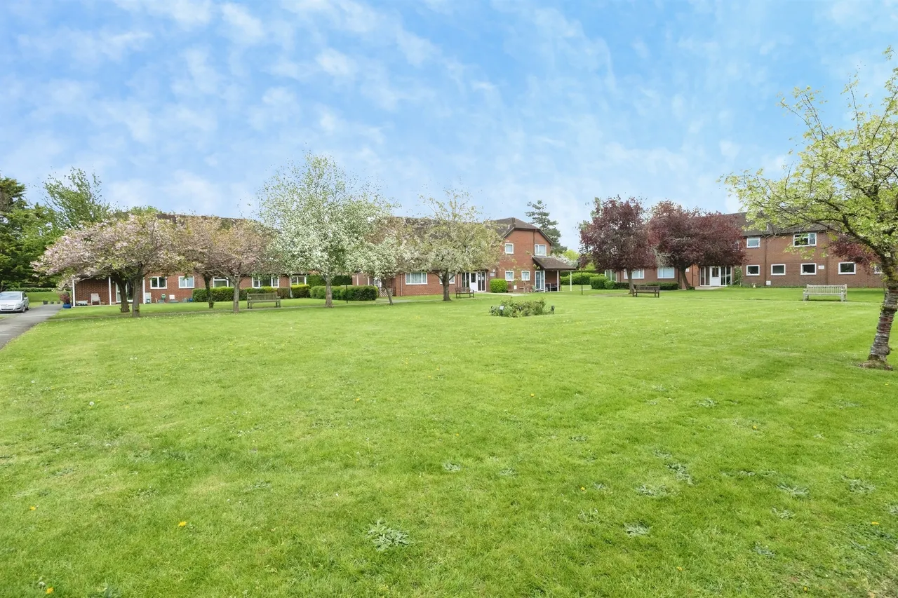 Ruskin Court, Newport Pagnell, photo 10