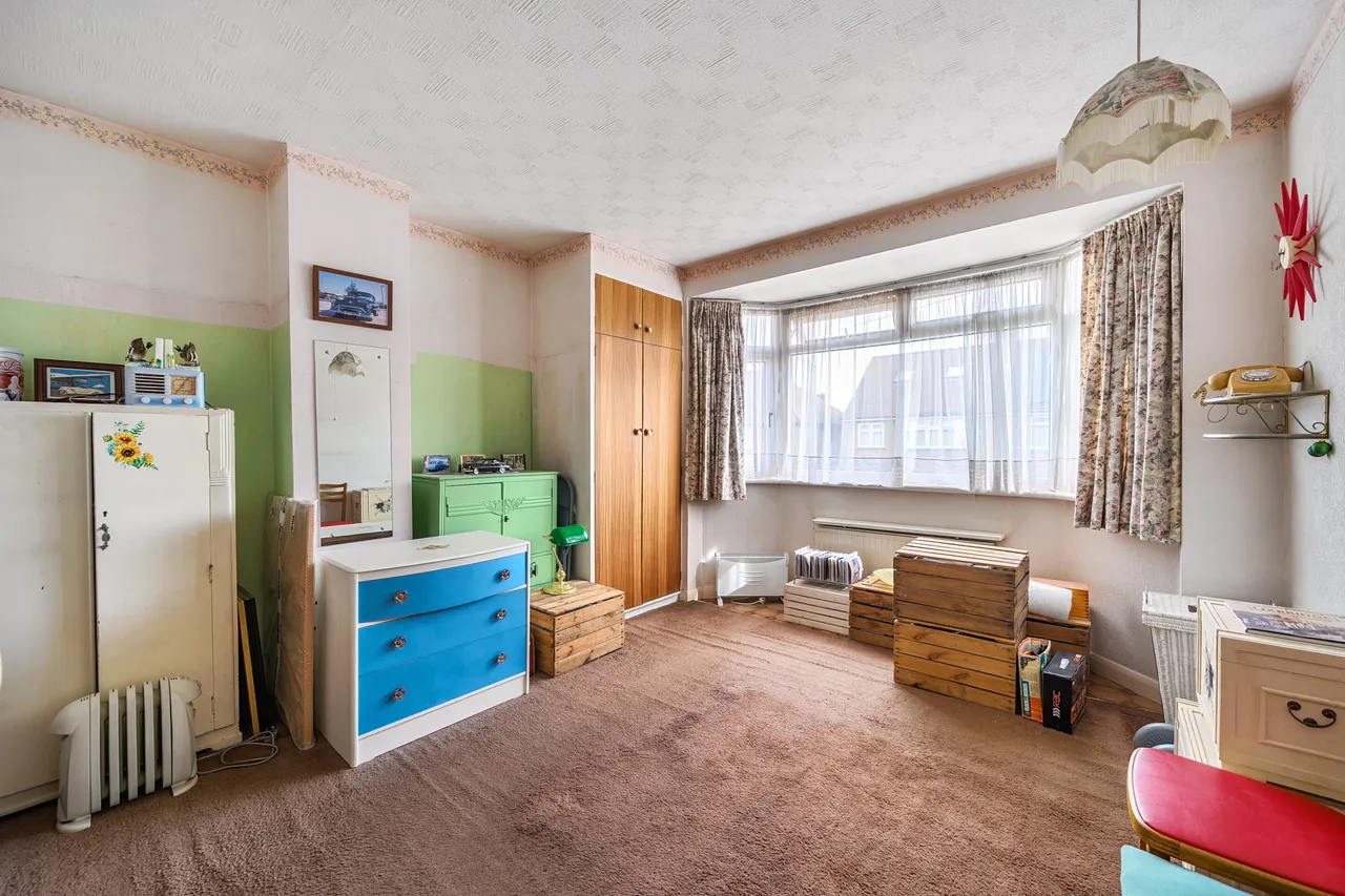 Clovelly Close, Ickenham, UB10, photo 9