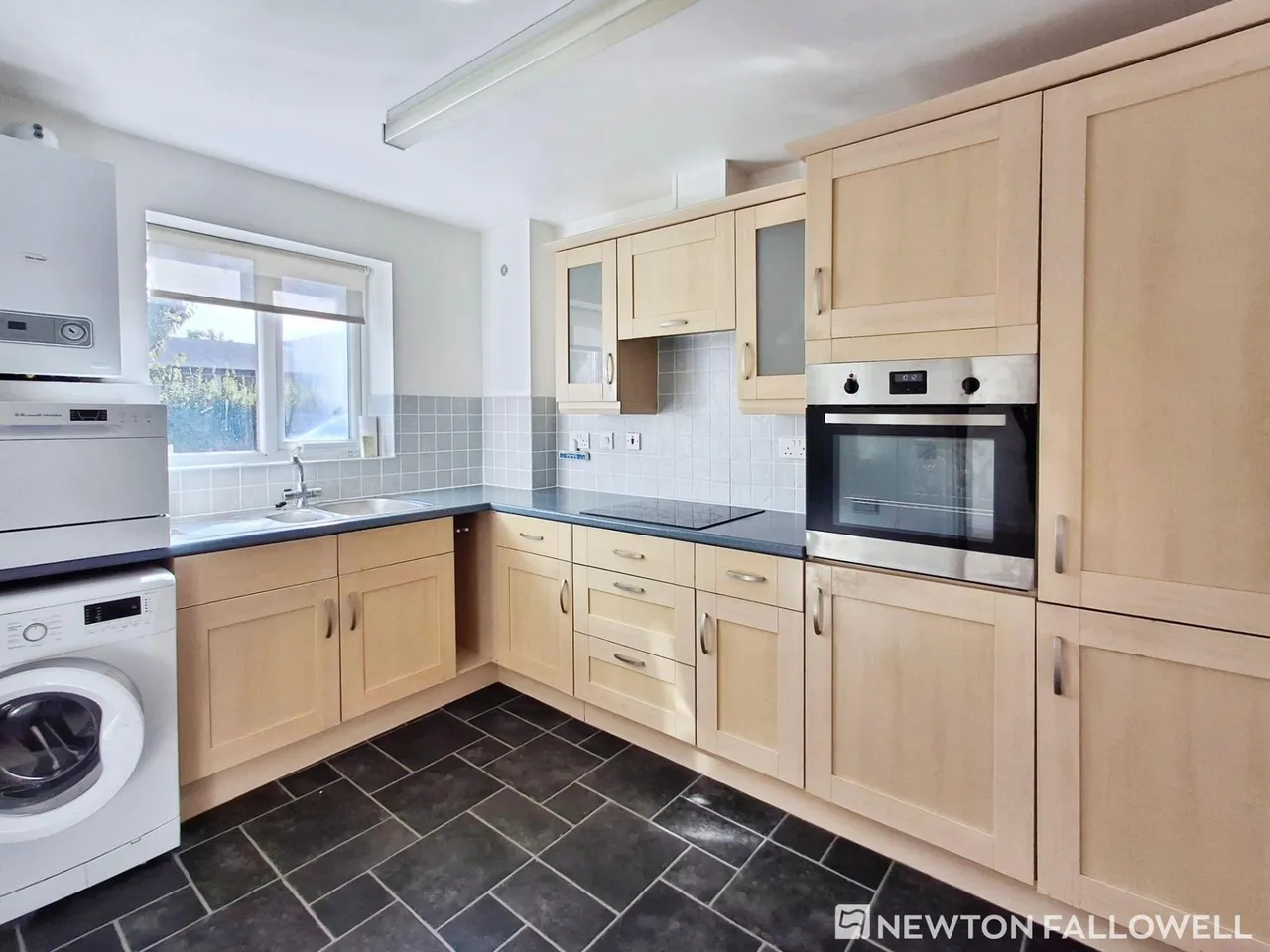Browning Court, Bourne, PE10, photo 2
