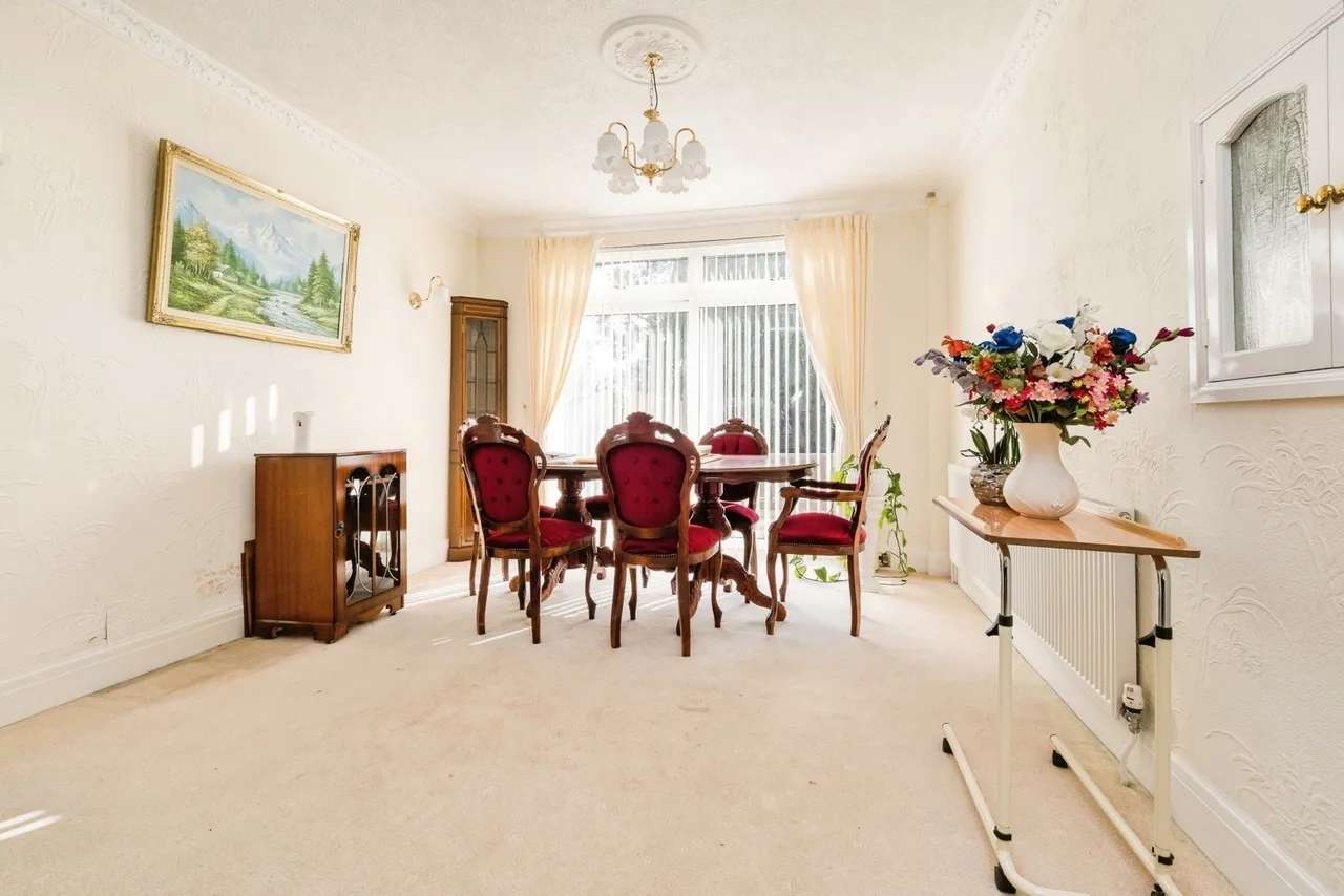 Minster Way, Hornchurch, Essex, RM11, photo 12