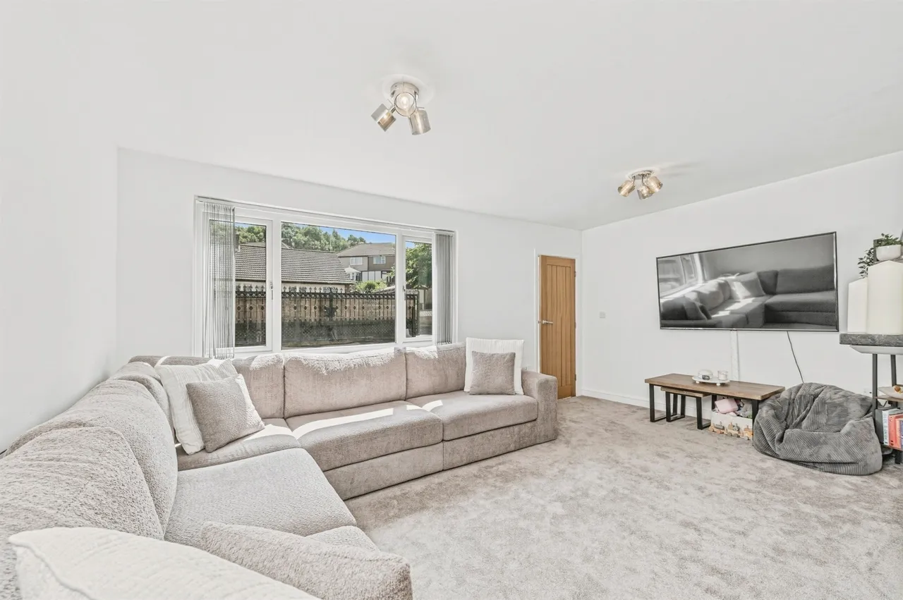 Pontey Drive, Waterloo, HD5, photo 9