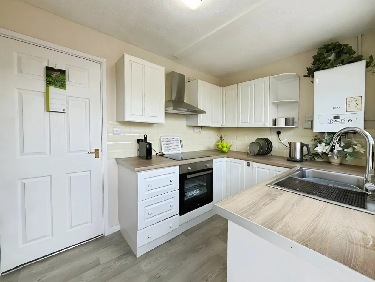 Mackworth Drive, Cimla, Neath, SA11 2QA, photo 7
