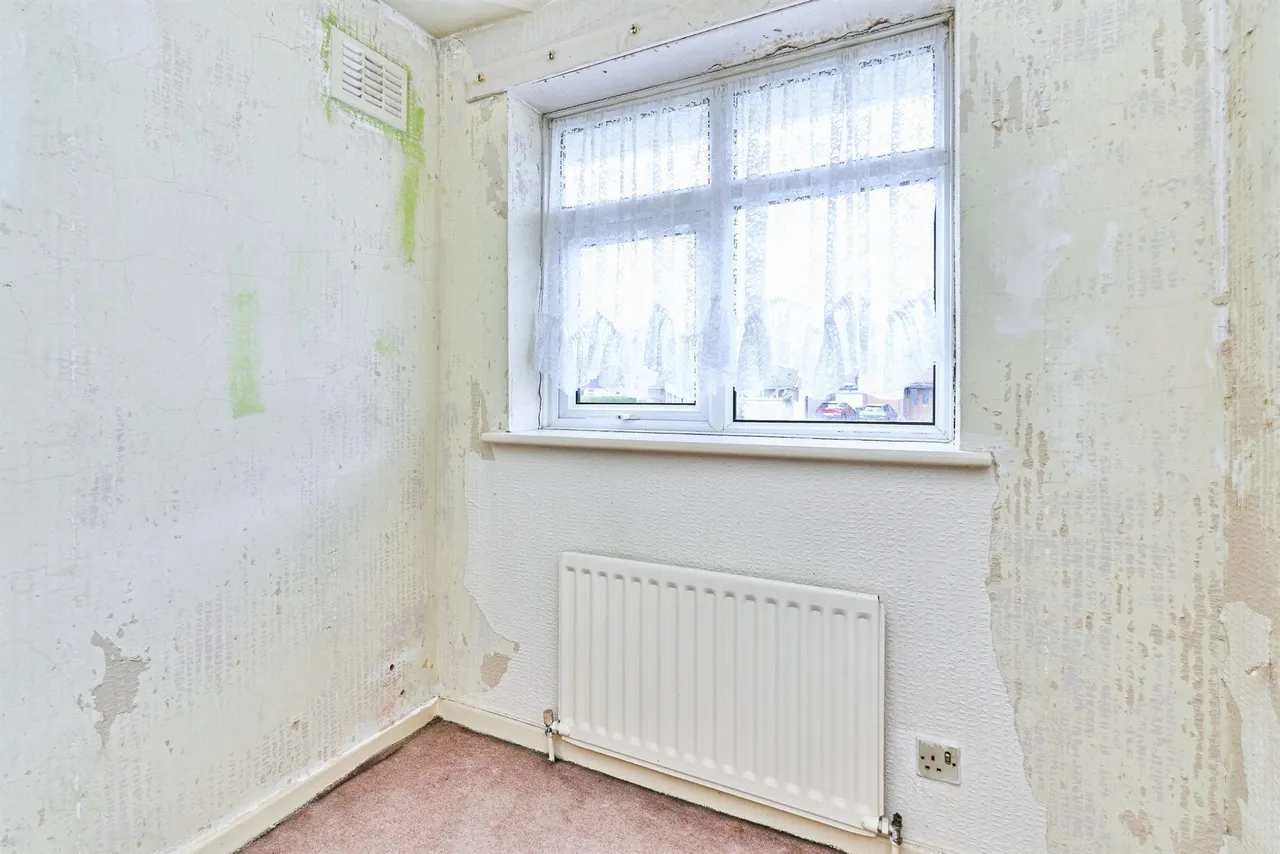 Wells Close, Tipton, DY4, photo 14