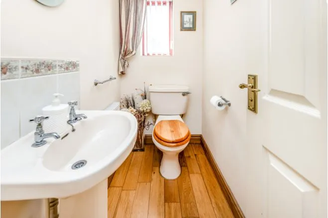 Hillside Close, Hillam, LS25, photo 15