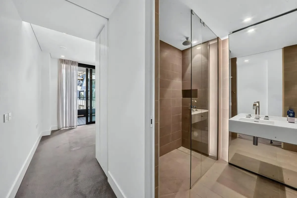 Rathbone Square, Fitzrovia, W1T, photo 11