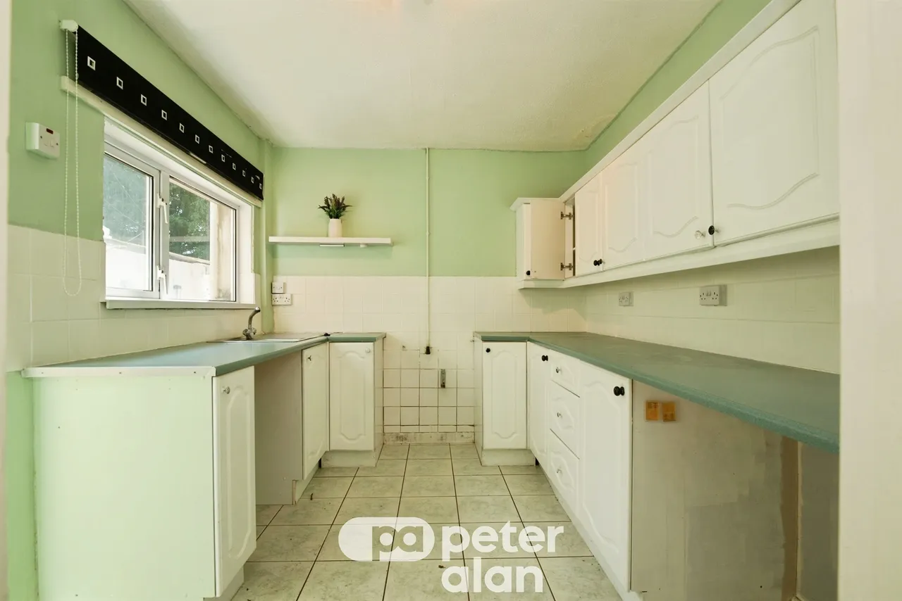 Llantarnam Road, Cwmbran, NP44, photo 5