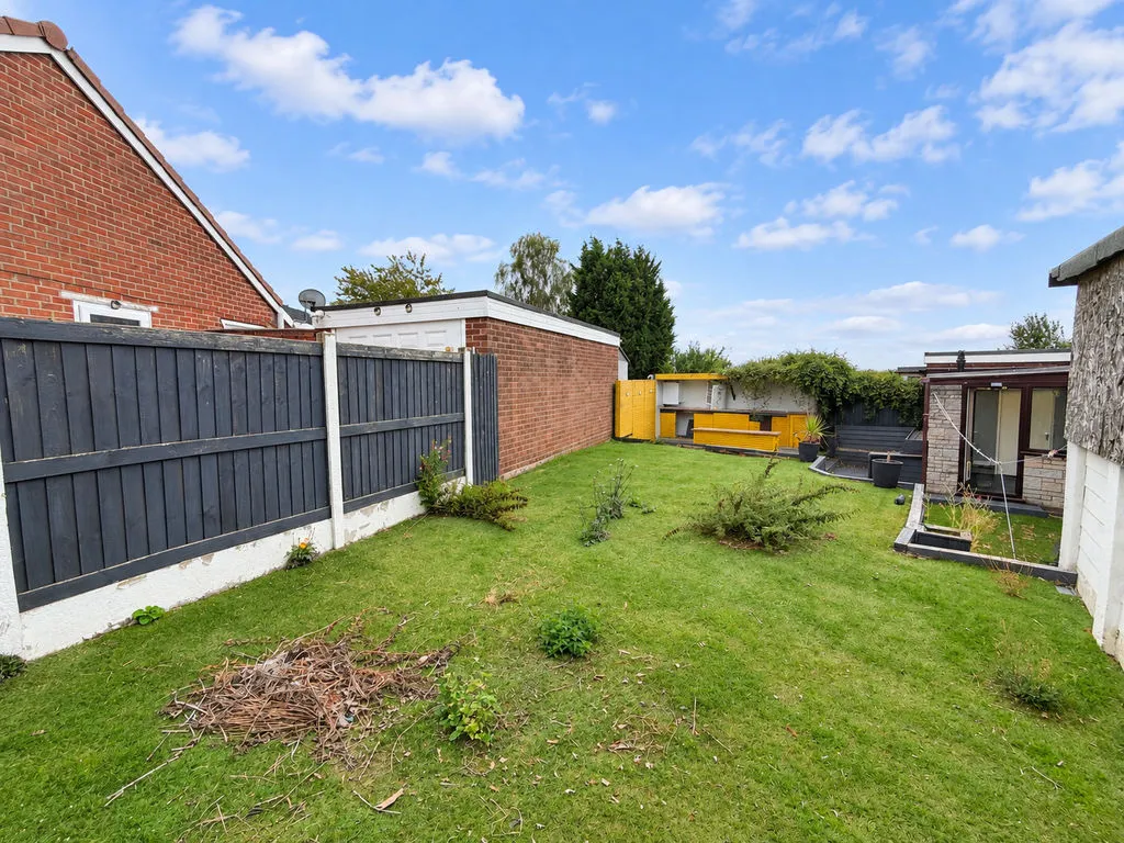 Cowley Green, Hednesford, WS12, photo 14