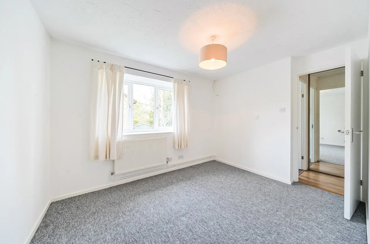 St. Peters Gardens, Wrecclesham, GU10, photo 10