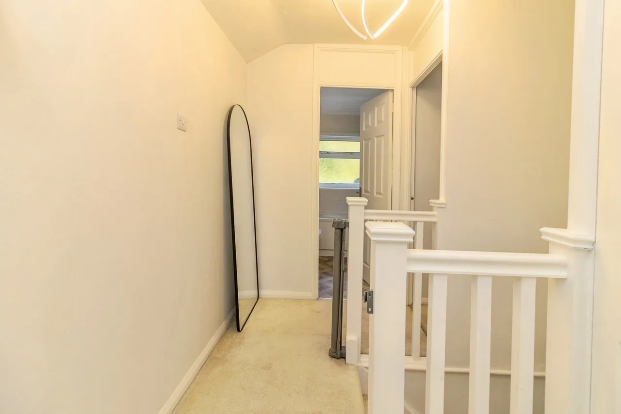 Favell Drive, Furzton, MK4, photo 17