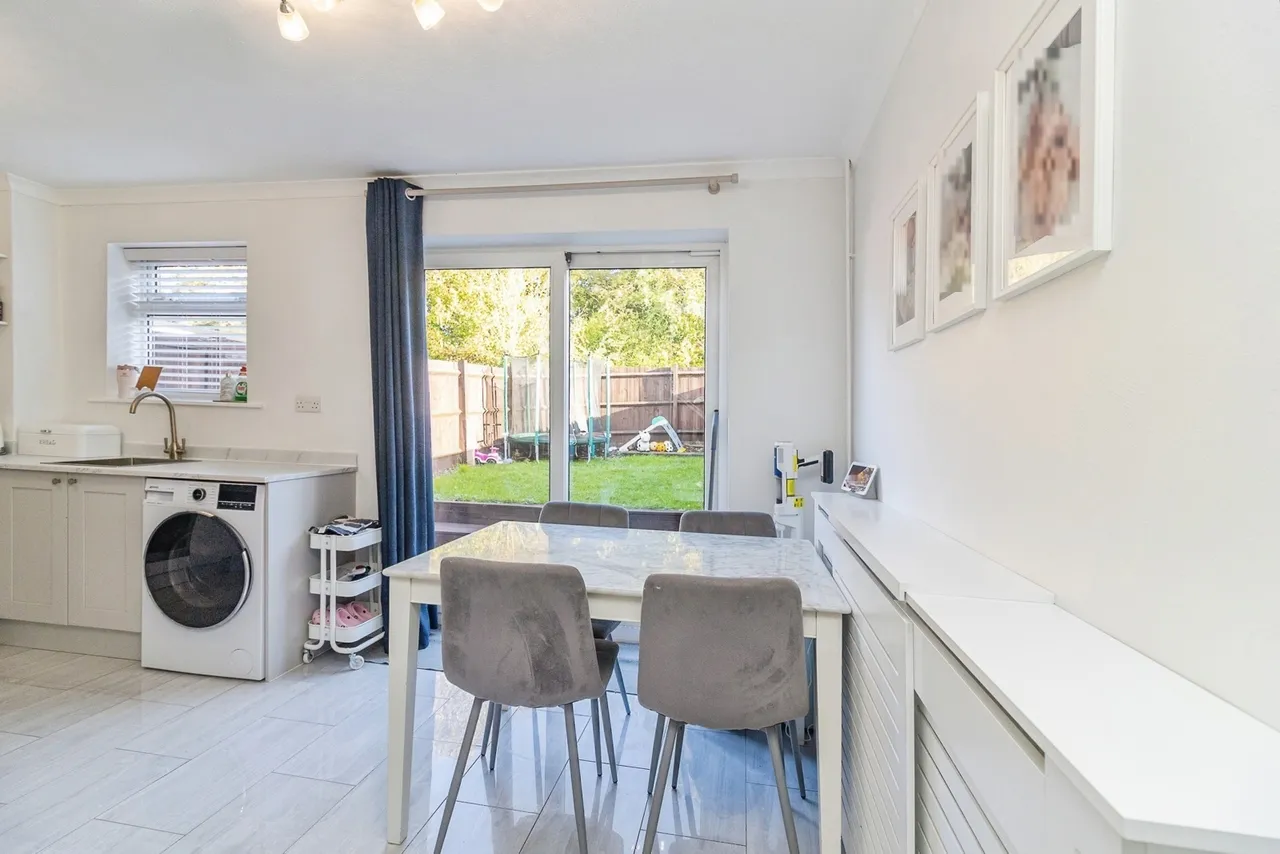 Favell Drive, Furzton, MK4, photo 8