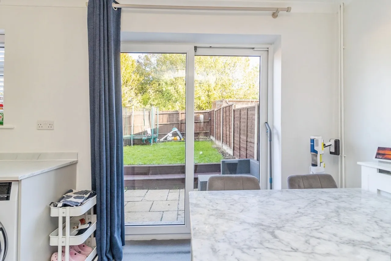 Favell Drive, Furzton, MK4, photo 10