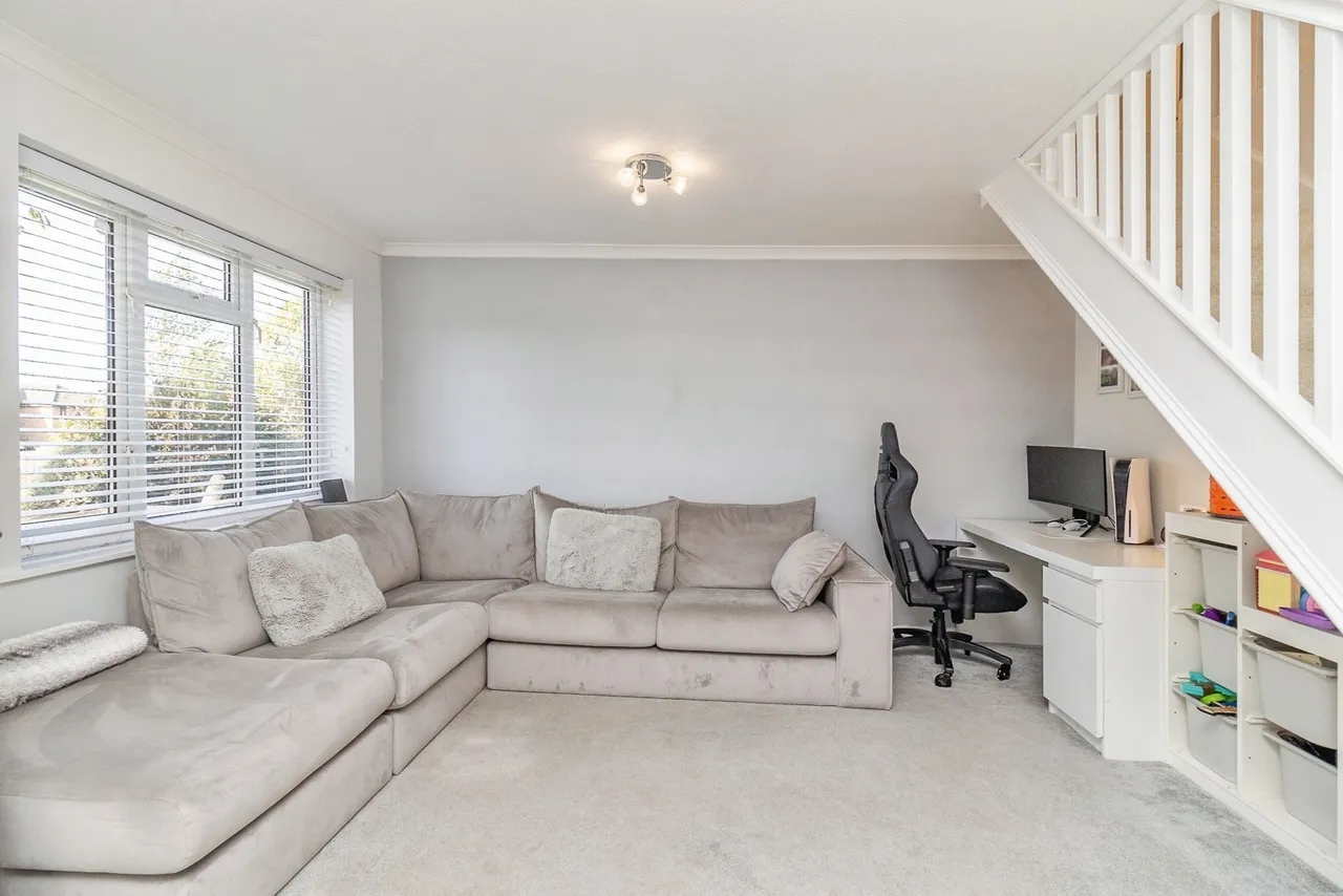 Favell Drive, Furzton, MK4, photo 5