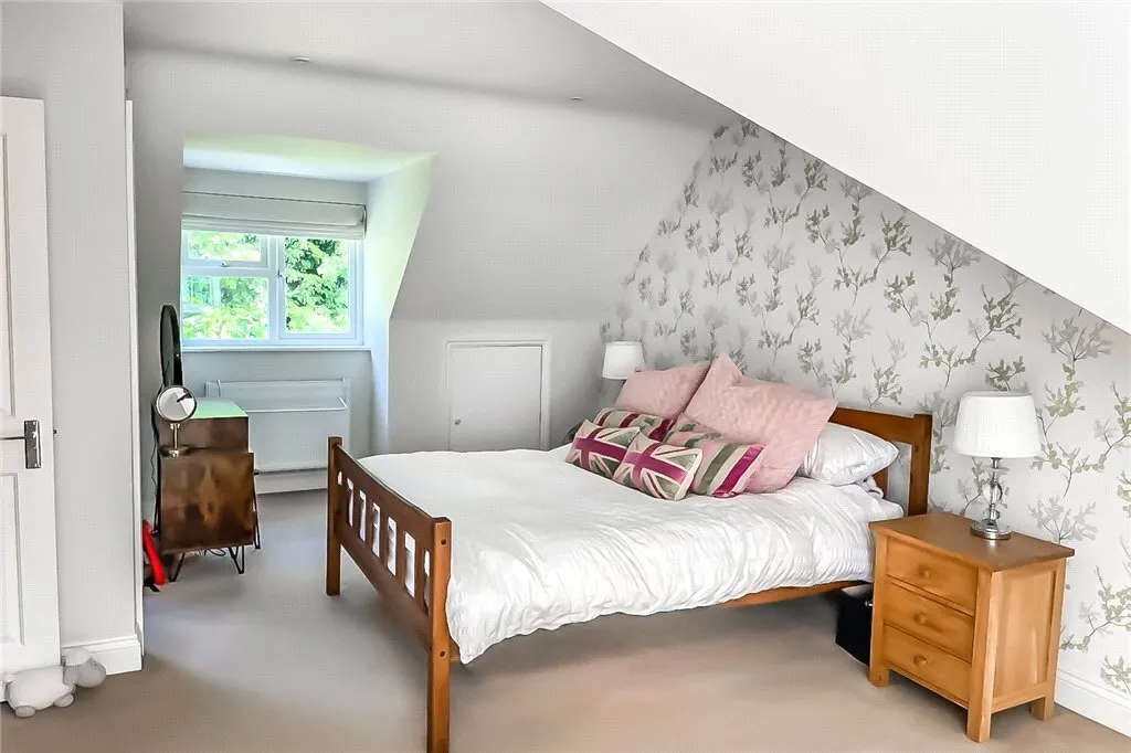 Windrushes, Caterham, Surrey, CR3, photo 7