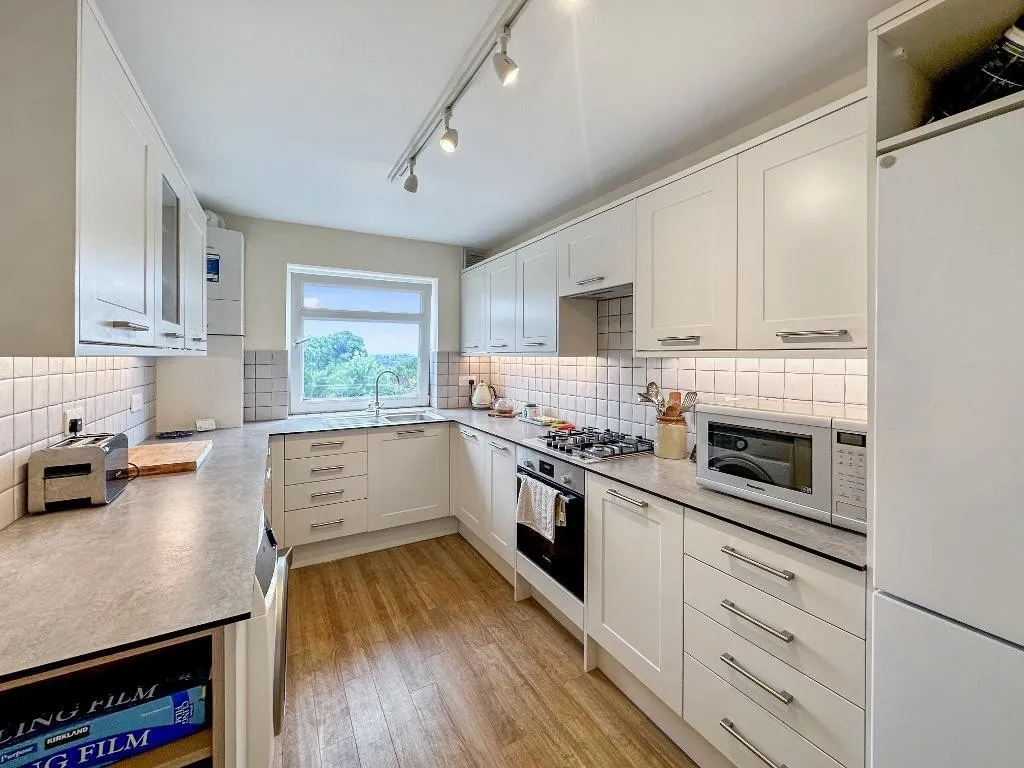 1 bed flat to rent, Harewood Road, South Croydon