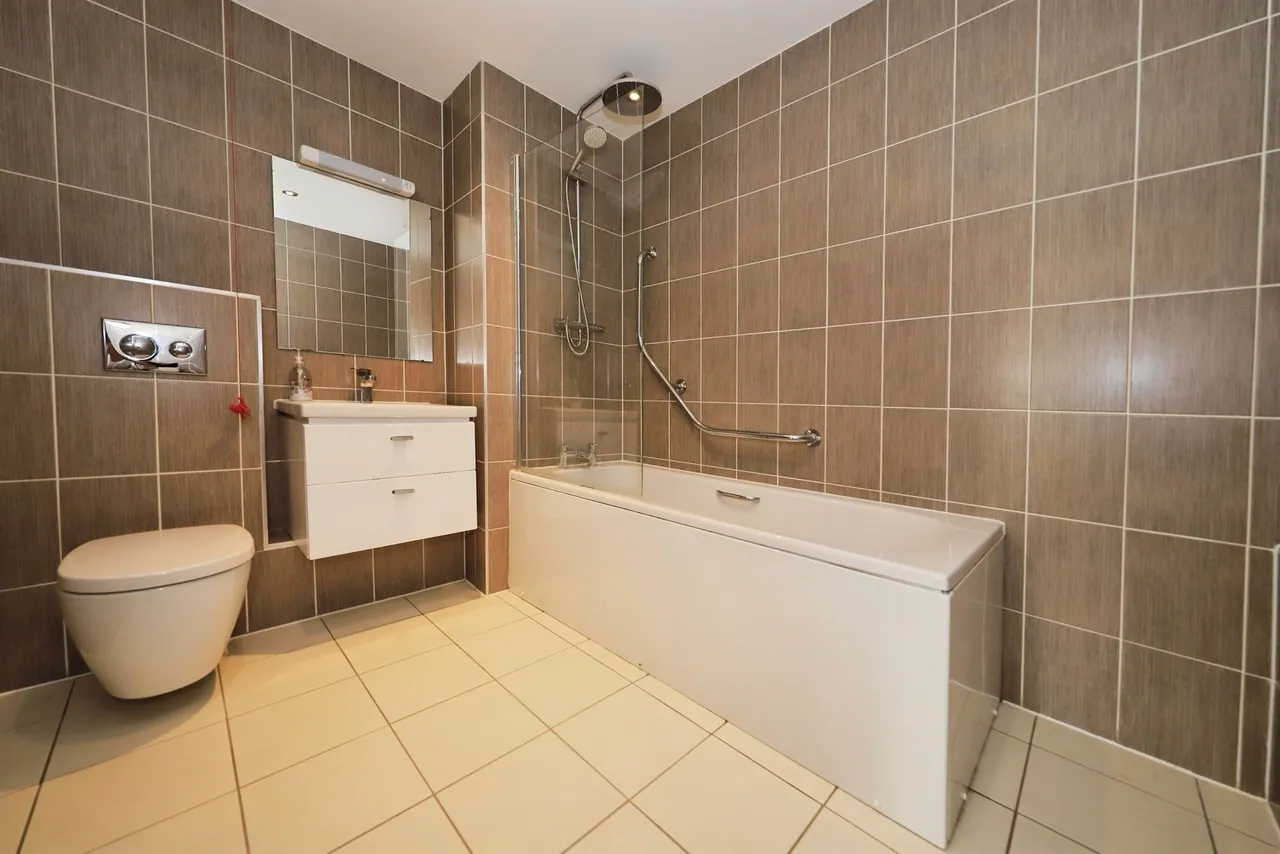 Park Road, Hagley, DY9, photo 4