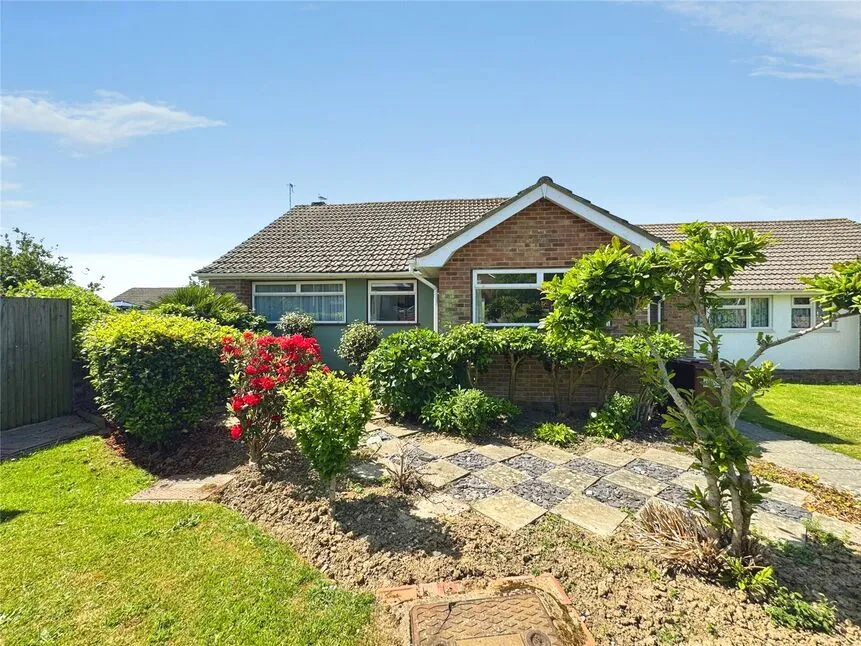 3 bed house for sale — Sheerwater Crescent, Hastings, East Sussex, TN34
