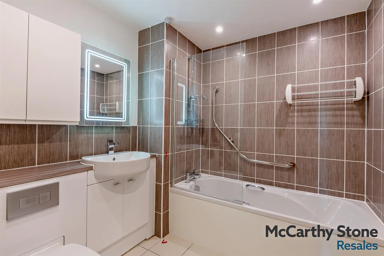 High Street, Cranbrook, TN17, photo 8