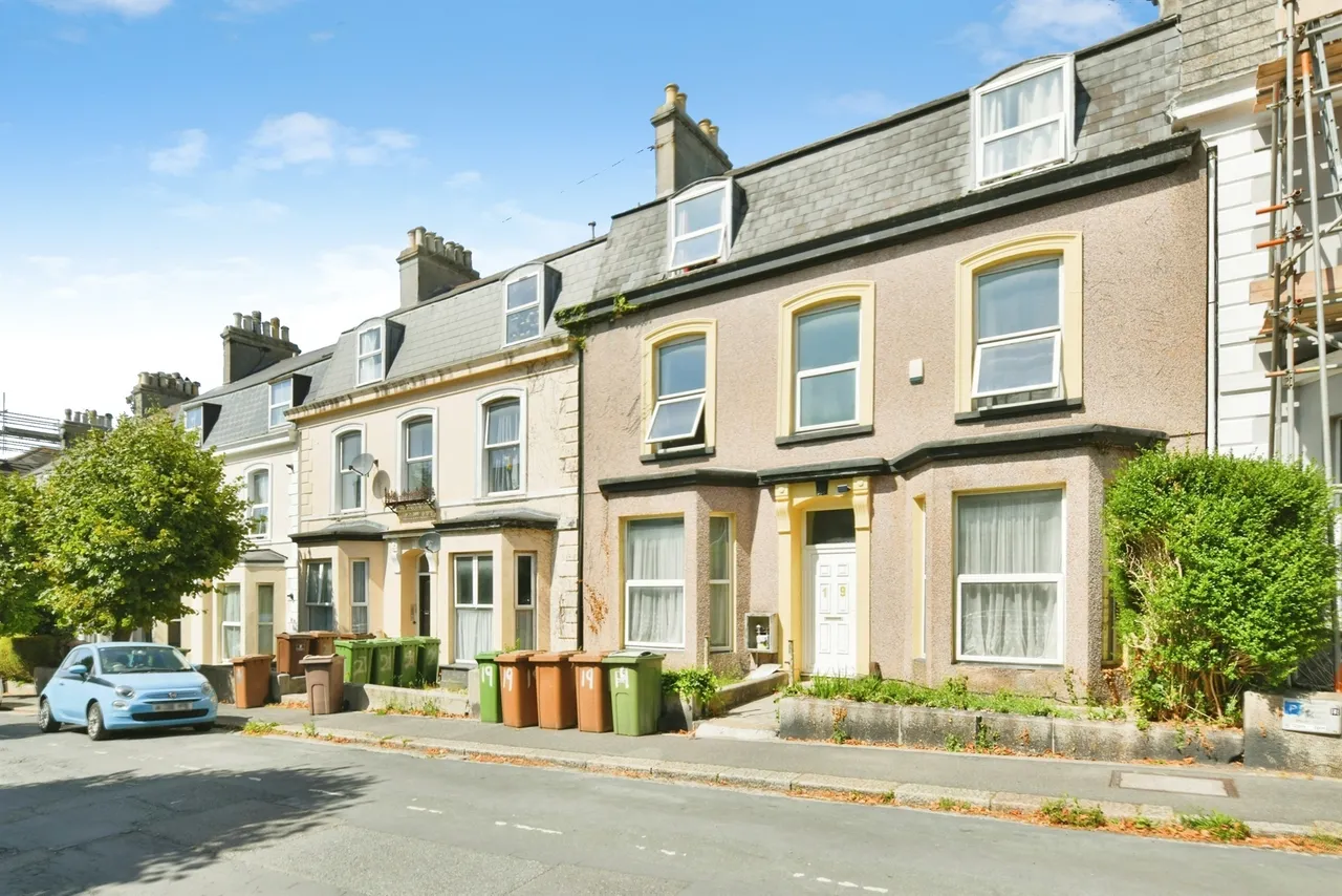 8 bed house for sale — Seaton Avenue, Plymouth