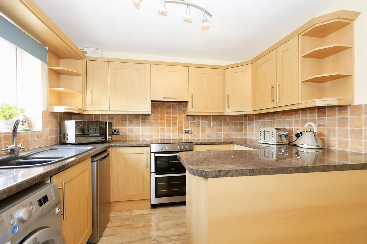 Dunlin Drive, Kidderminster, DY10, photo 4