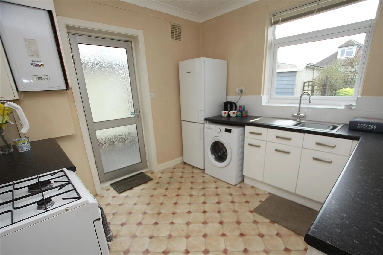 Newmorton Road, Bournemouth, photo 4