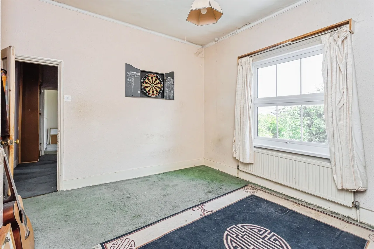 Junction Road, Burgess Hill, photo 9