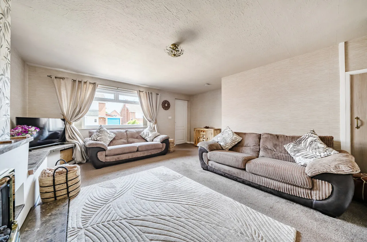 Garreg Drive, Welshpool, photo 3