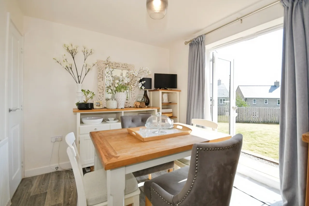 Cairn Drive, Buxton, Derbyshire, SK17, photo 4