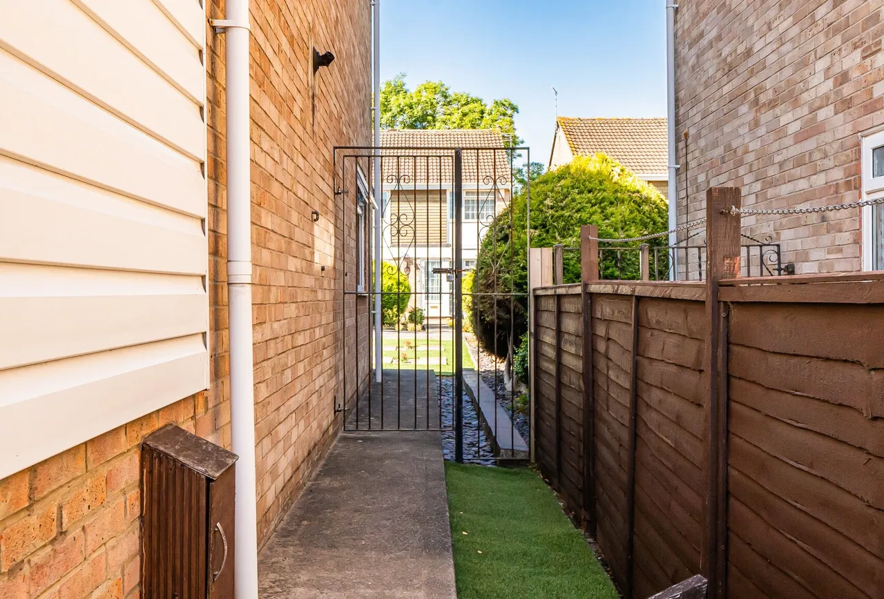 Firework Close, Bristol, BS15 4LT, photo 13