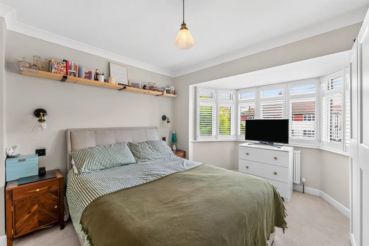 Dudley Drive, Morden, photo 10