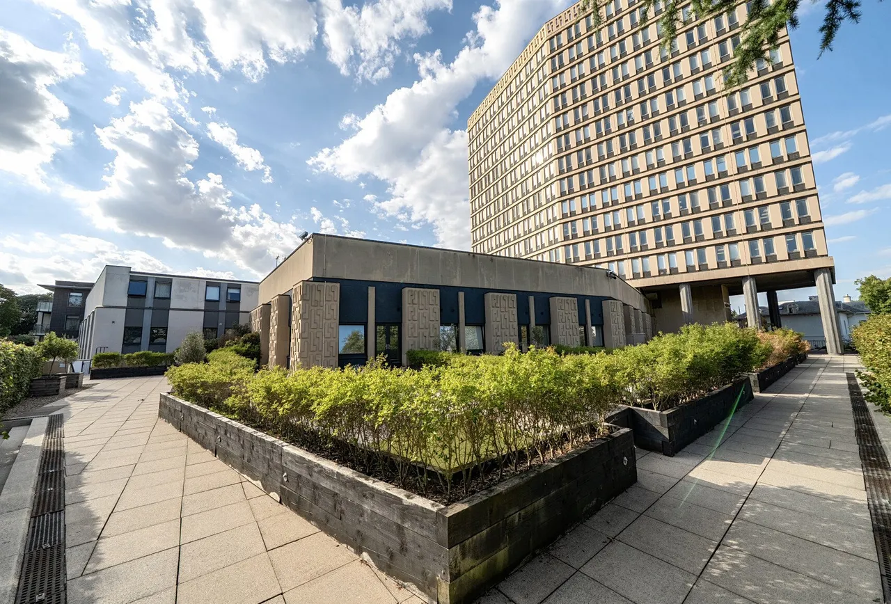 2 bed flat for sale — Montpellier Terrace, Cheltenham, GL50 1AG