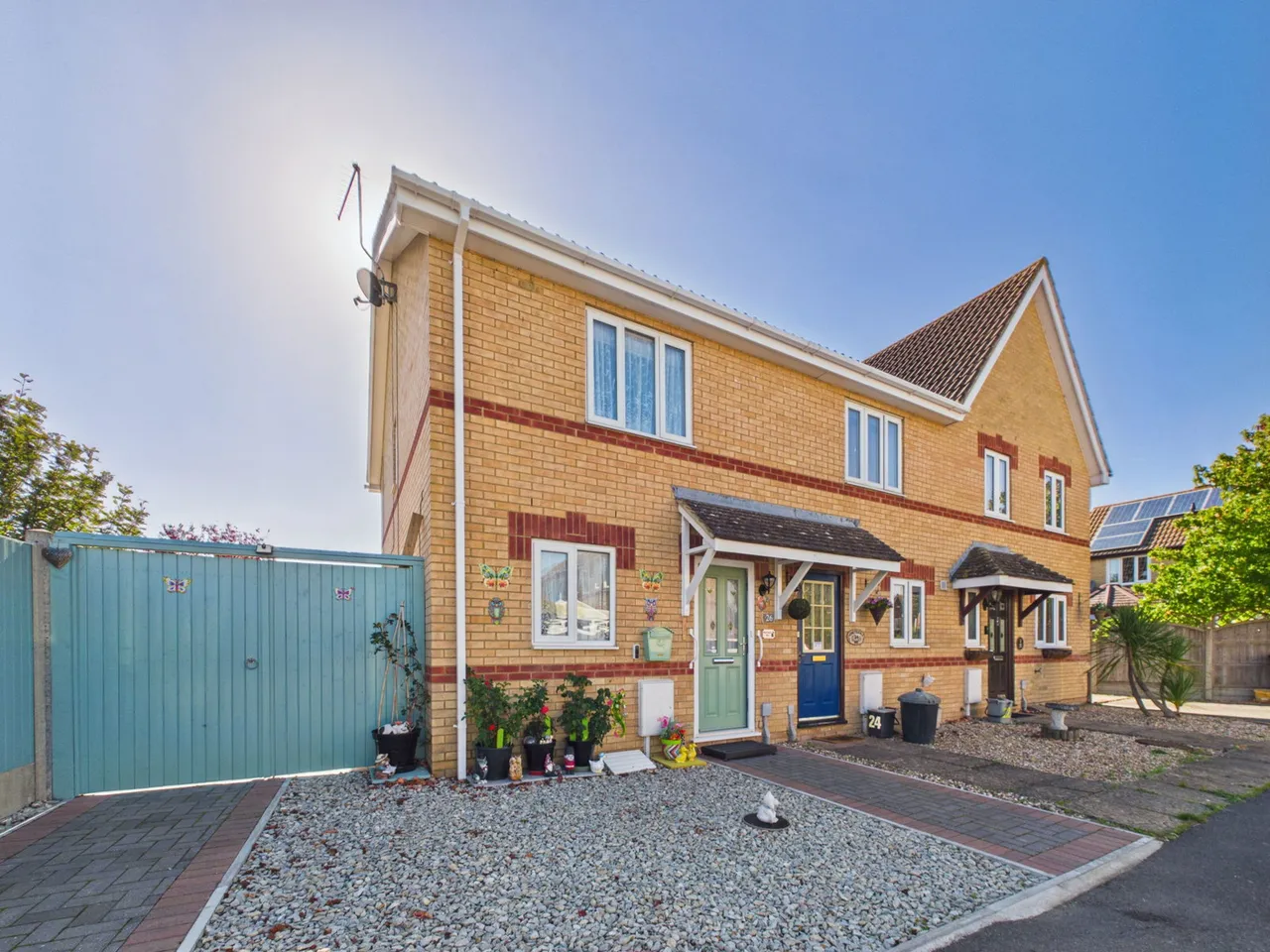 2 bed house for sale, Honeysuckle Way, Broomfield