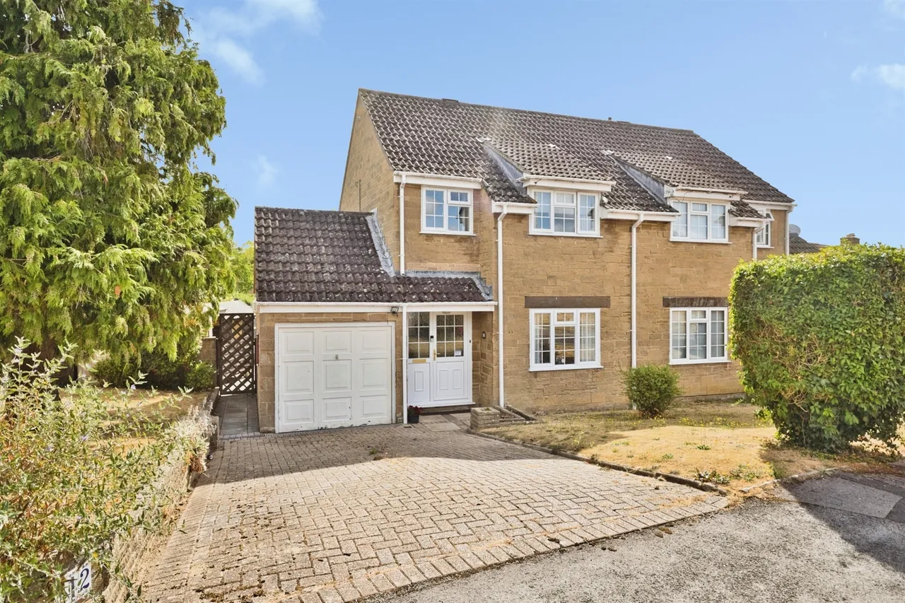 3 bed house for sale, Greys Road, Merriott, TA16