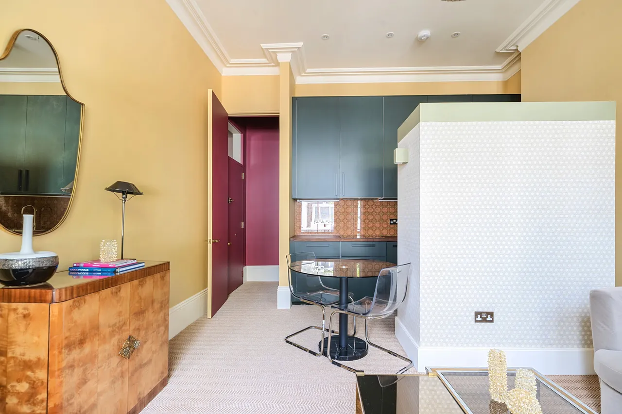 Flat 2, 16 Redcliffe Gardens, London, photo 4