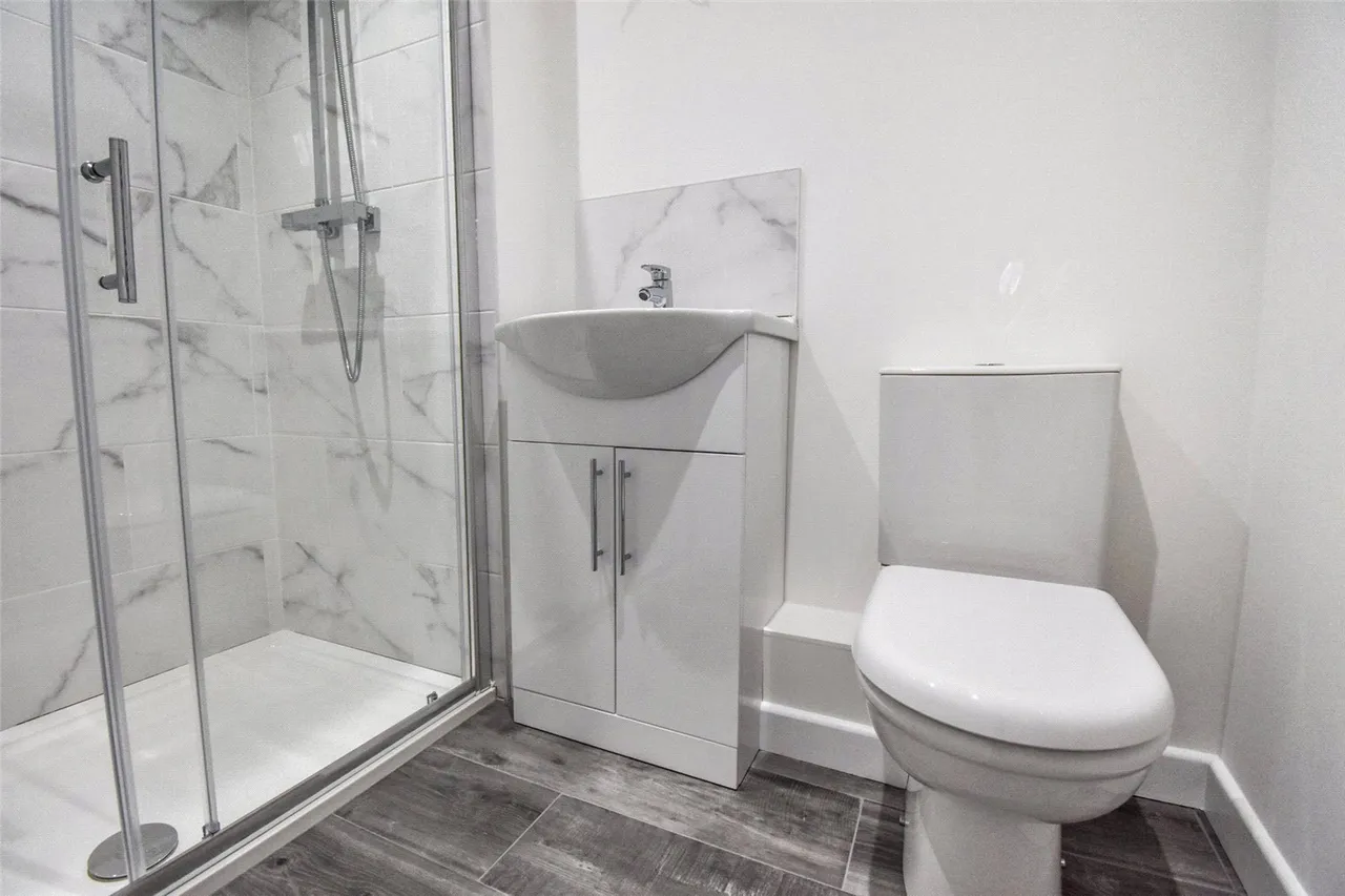 Mount Pleasant Road, Aldershot, Hampshire, GU12 4NL, photo 7