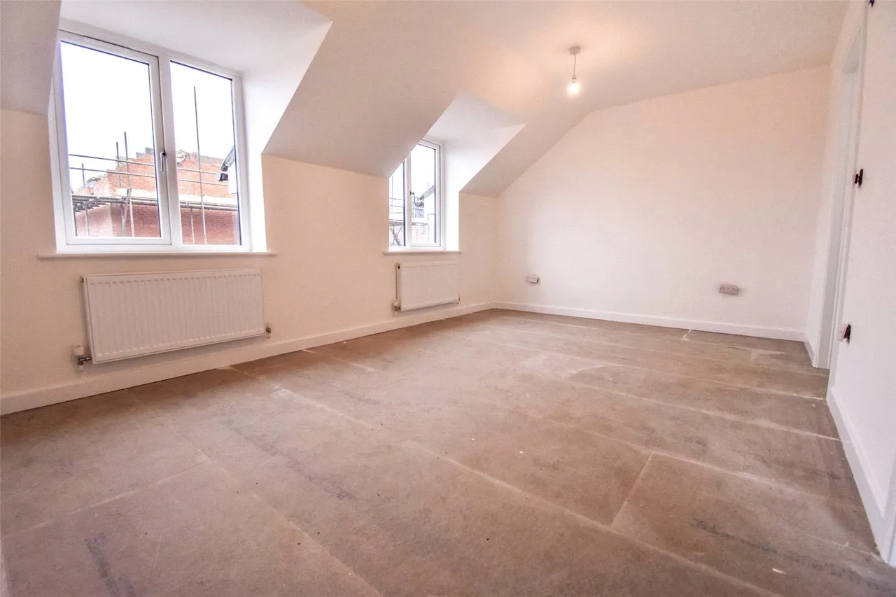 Mount Pleasant Road, Aldershot, Hampshire, GU12 4NL, photo 4